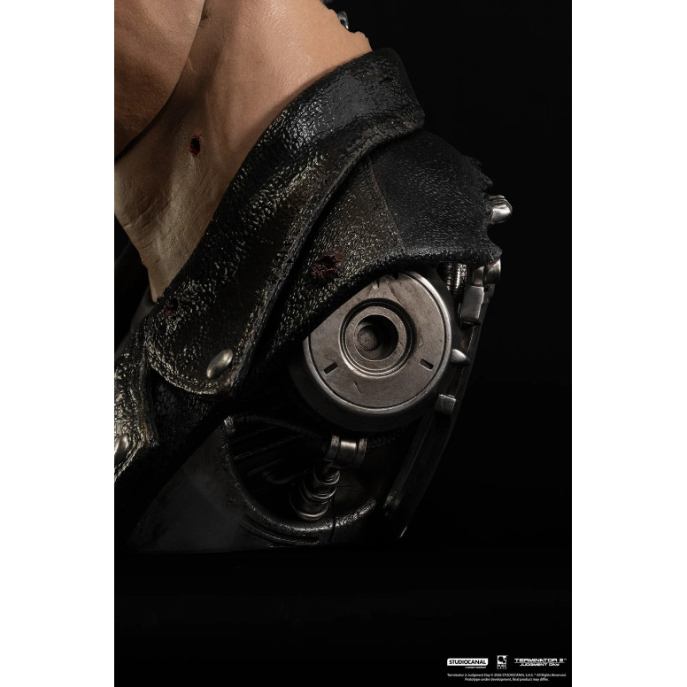 Pure Arts Terminator 2 T-800 Model 101 Battle Damaged Art Die Maske
