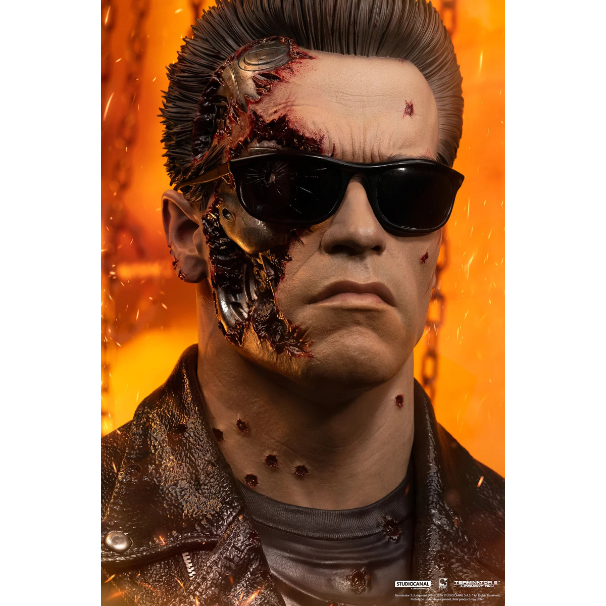 Pure Arts Terminator 2 T-800 Model 101 Battle Damaged Art Die Maske