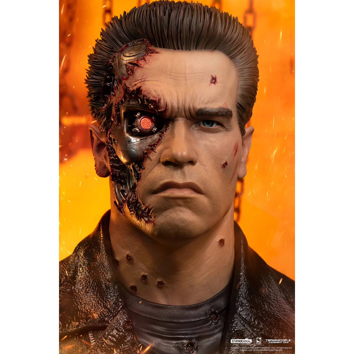 Pure Arts Terminator 2 T-800 Model 101 Battle Damaged Art Die Maske