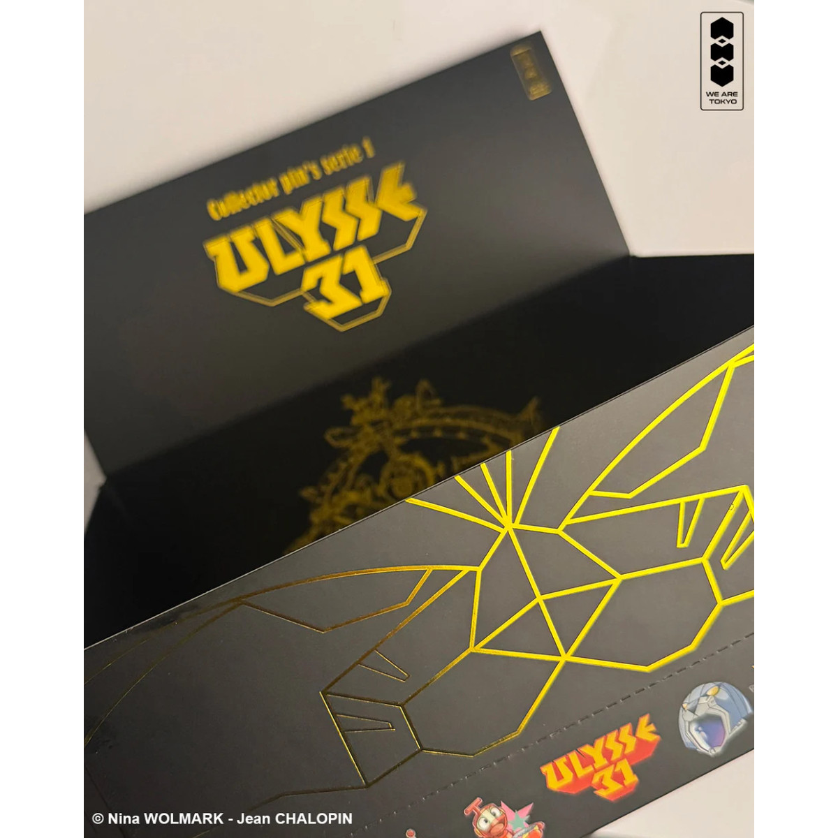 We are Tokyo Ulysses 31 - PIN'S Serie 1 - Display mit 18 Pin's