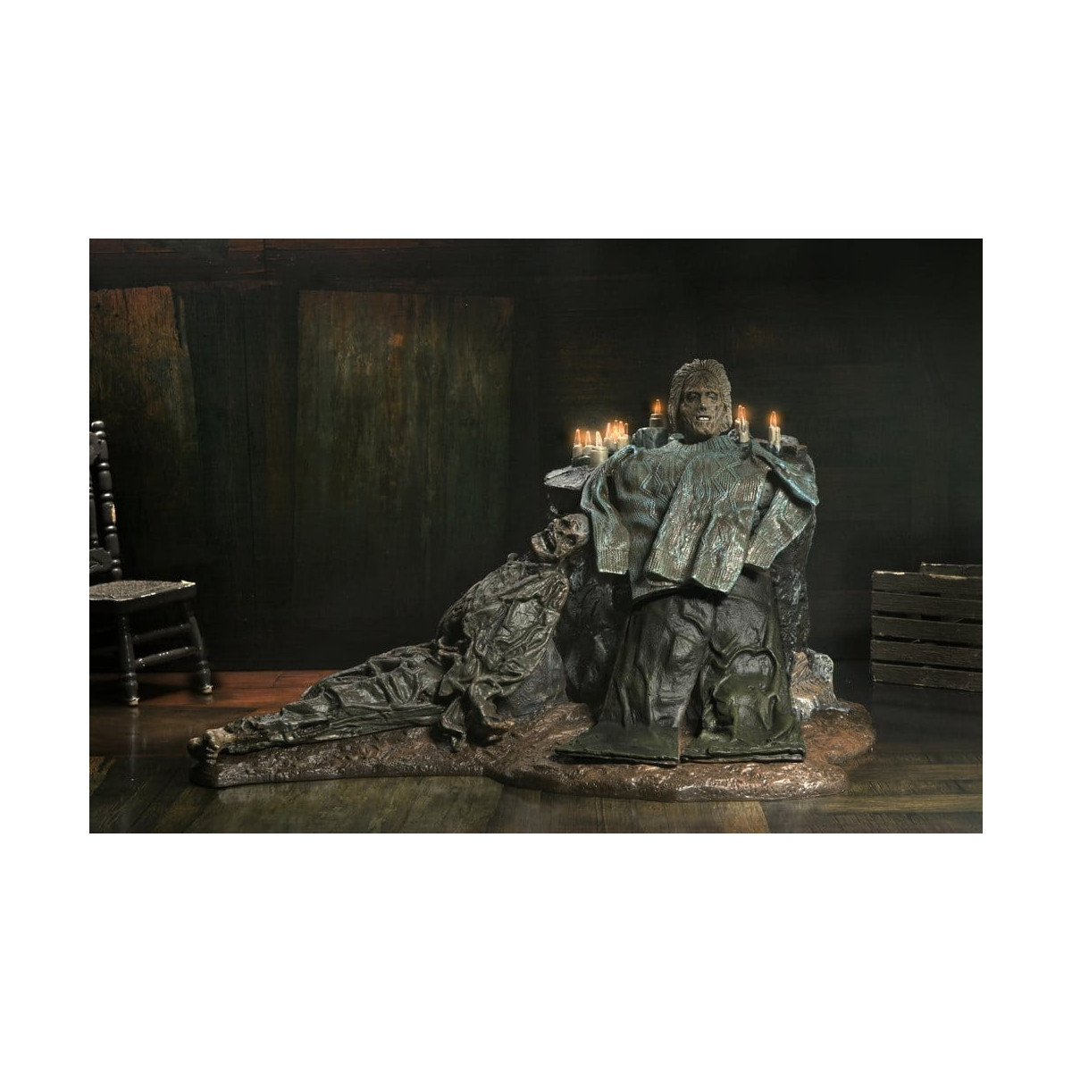 Neca Friday the 13th: The Game - Pamela Shrine Diorama
