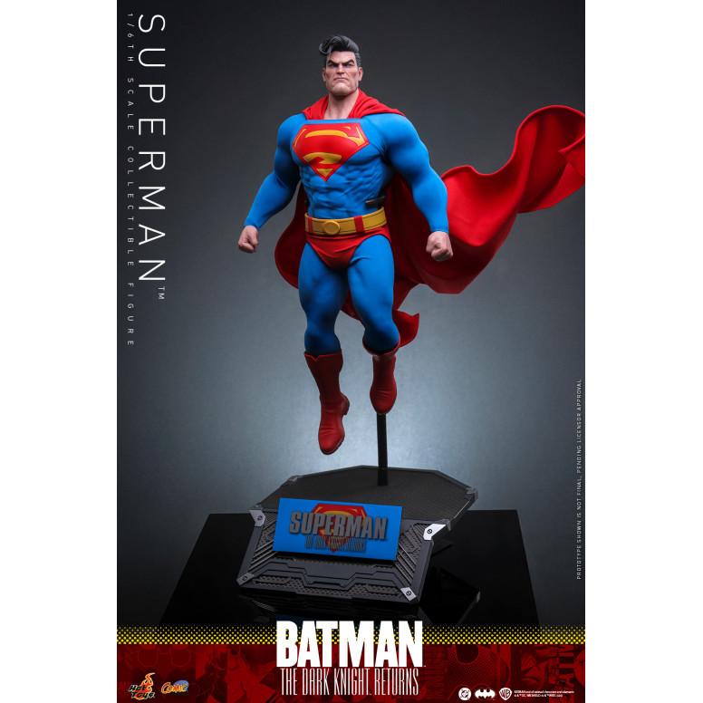 Hot Toys - Superman - Batman: The Dark Knight Returns Comic Masterpiece 1/6