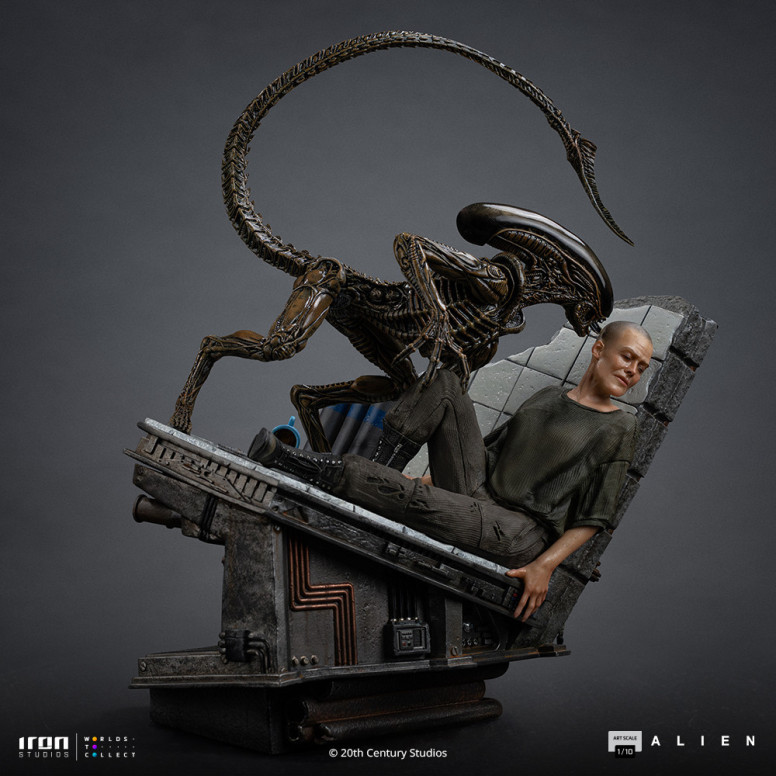 Iron Studios Ellen Ripley and Dog Alien - Art Scale 1/10 - Alien 3