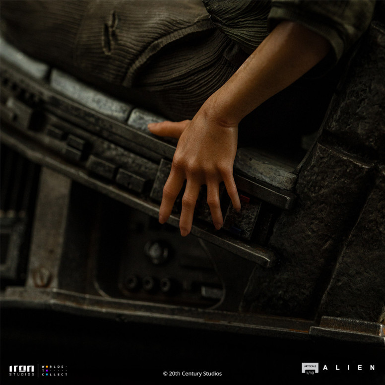 Iron Studios Ellen Ripley and Dog Alien - Art Scale 1/10 - Alien 3