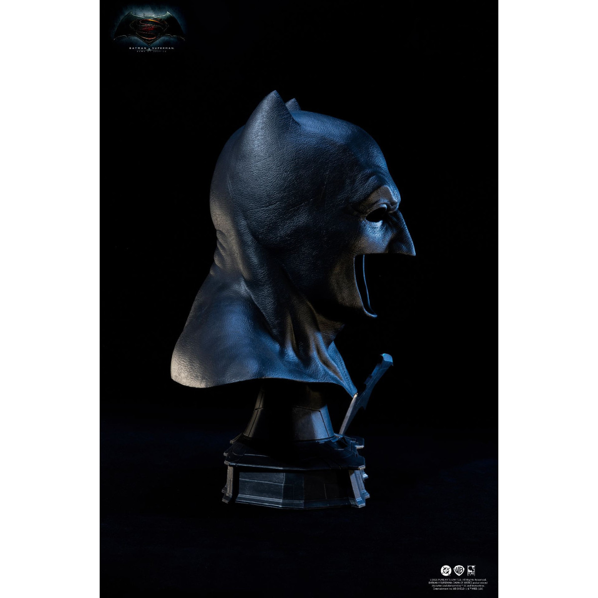 Pure Arts - Justice League : Batman v Superman Dawn of Justice - Batman Cowl Replica 1/1