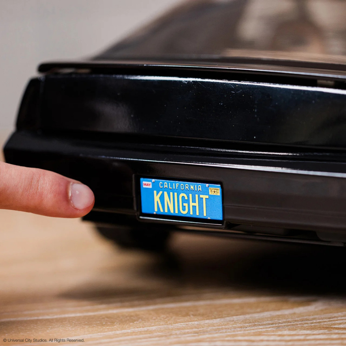 Takara Tomy – Knight Rider K2000 – Die-Cast- K.I.T.T, Maßstab 1:10