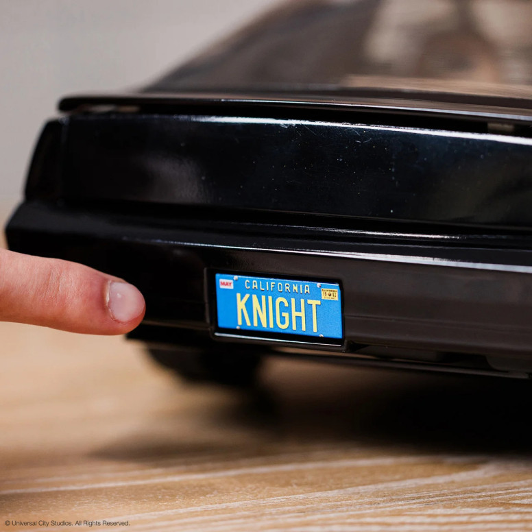 Takara Tomy – Knight Rider K2000 – Die-Cast- K.I.T.T, Maßstab 1:10