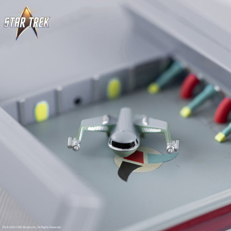Takara Tomy – Star Trek – Nachbau des klingonischen D7-Kampfkreuzers im Maßstab 1:350