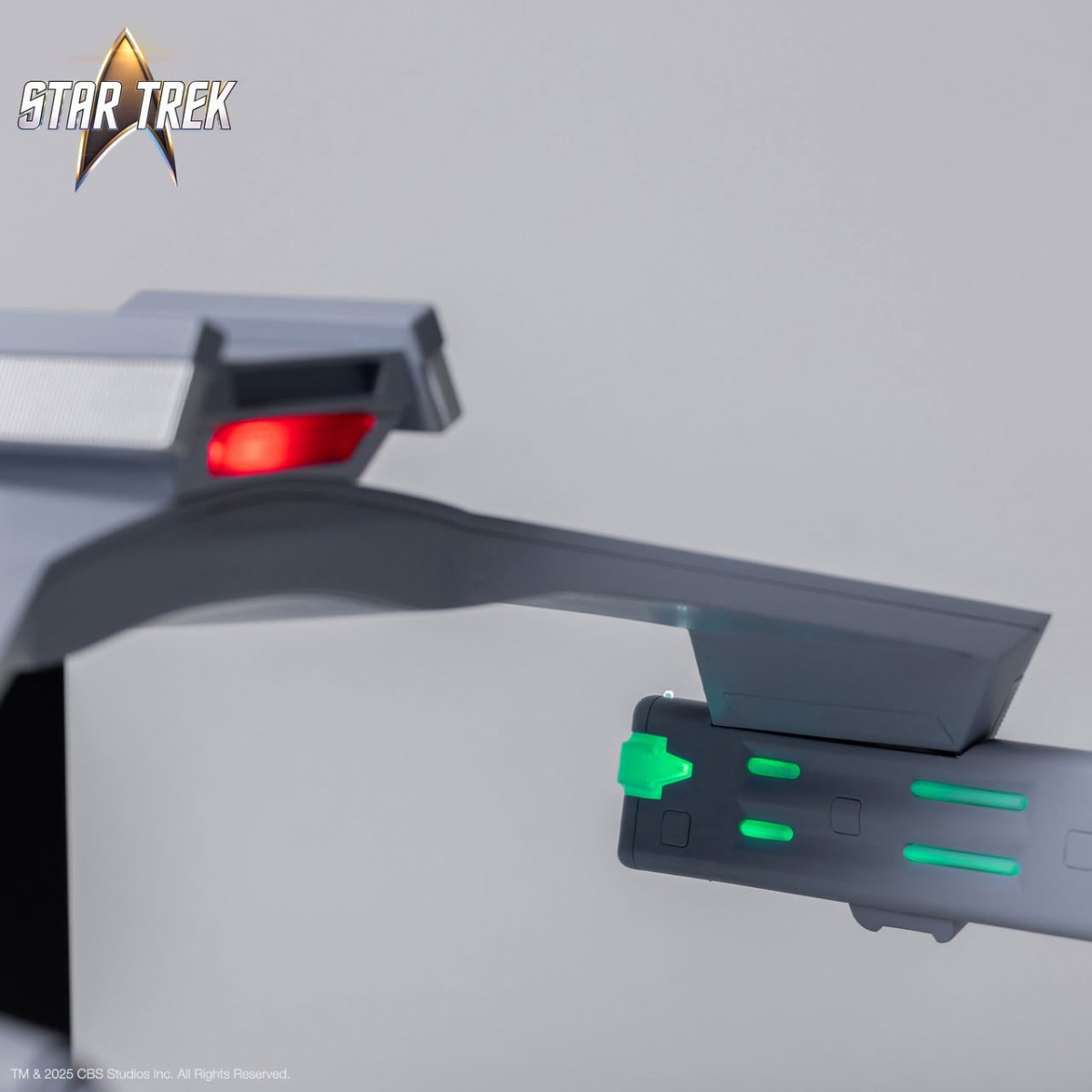 Takara Tomy – Star Trek – Nachbau des klingonischen D7-Kampfkreuzers im Maßstab 1:350