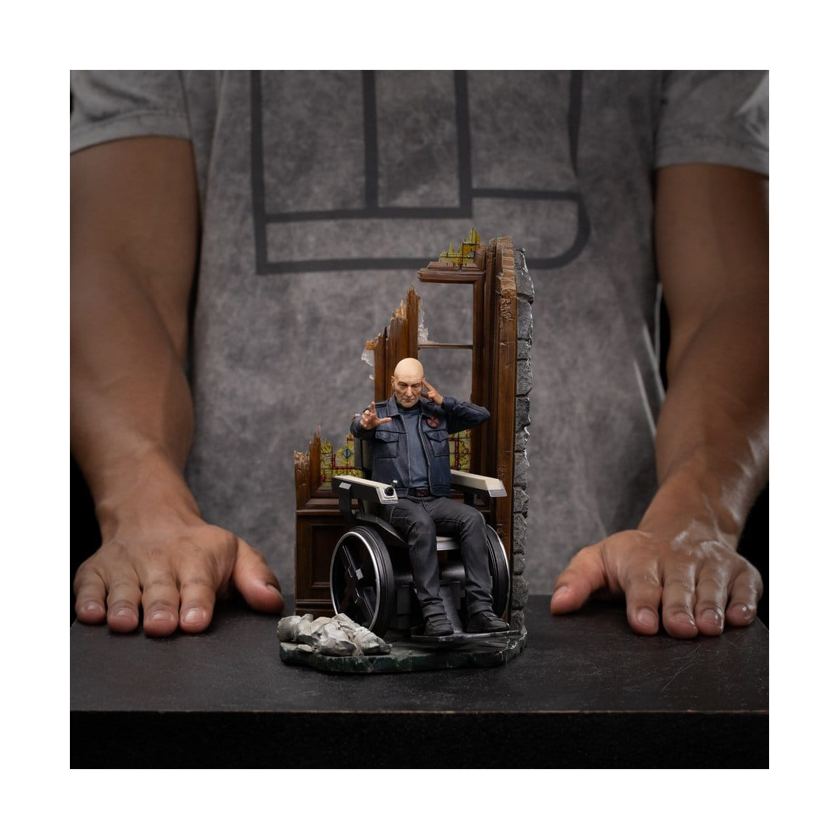 Iron Studios Marvel – Professor Xavier Art, Maßstab 1:10 – „ Avengers “: Doomsday
