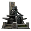 Iron Studios Marvel – Doctor Doom auf dem Thron, Maßstab 1:10 – „ Avengers “: Doomsday