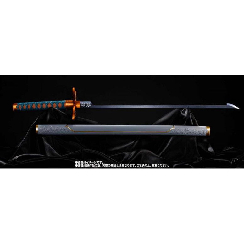 Bandai Tamashii - - Proplica NICHIRIN SWORD SHINOBU KOCHO 1/1 - Schwert-Repliken Demon Slayer: Kimetsu no Yaiba