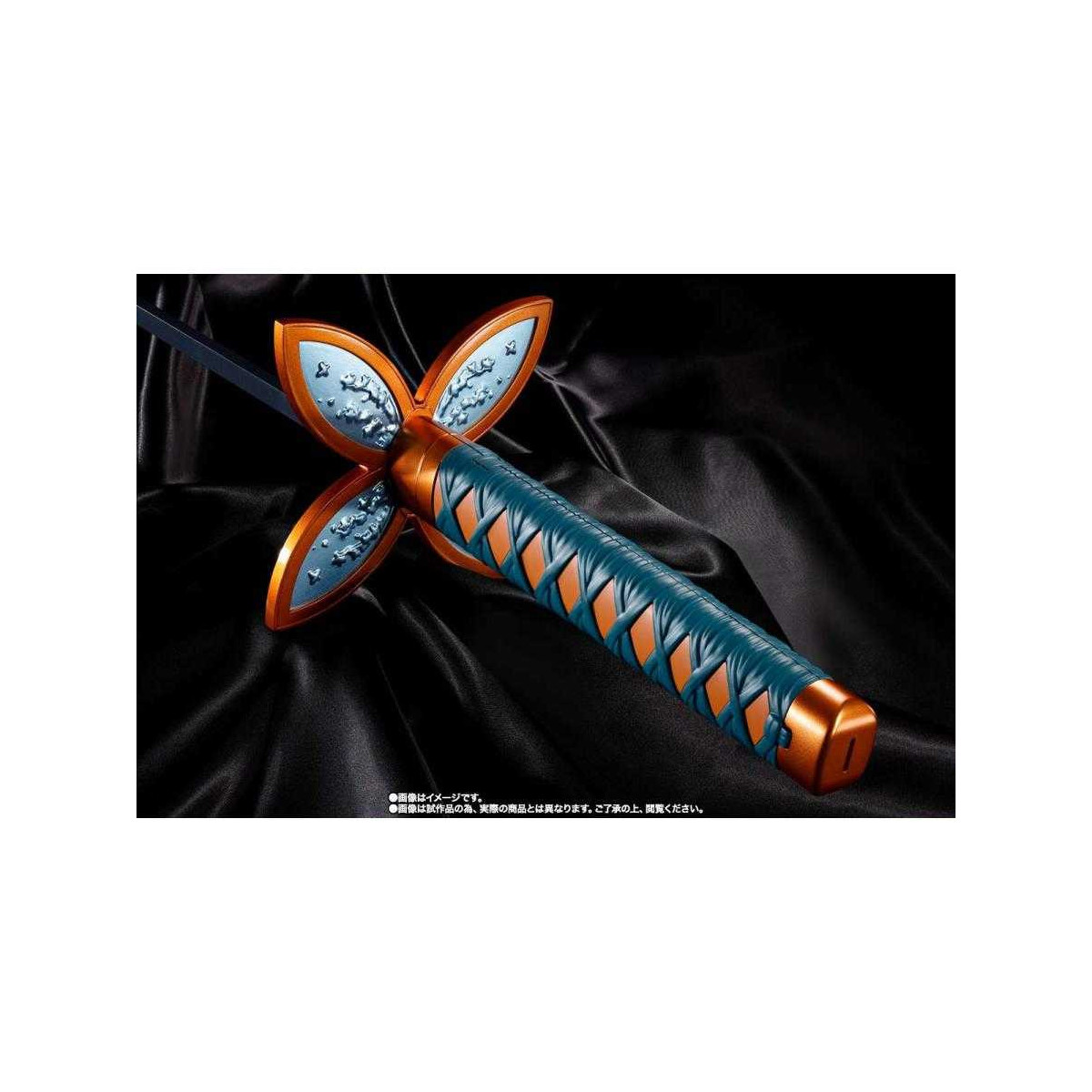 Bandai Tamashii - - Proplica NICHIRIN SWORD SHINOBU KOCHO 1/1 - Schwert-Repliken Demon Slayer: Kimetsu no Yaiba