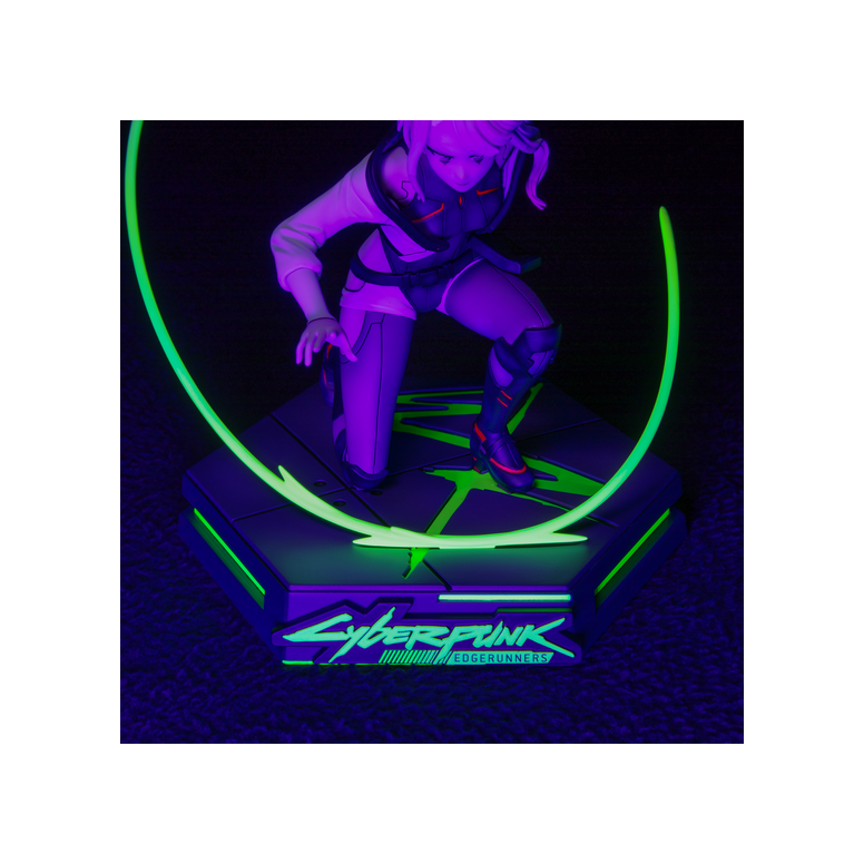 Dark Horse - LUCY PVC-Figur – Cyberpunk Edgerunners