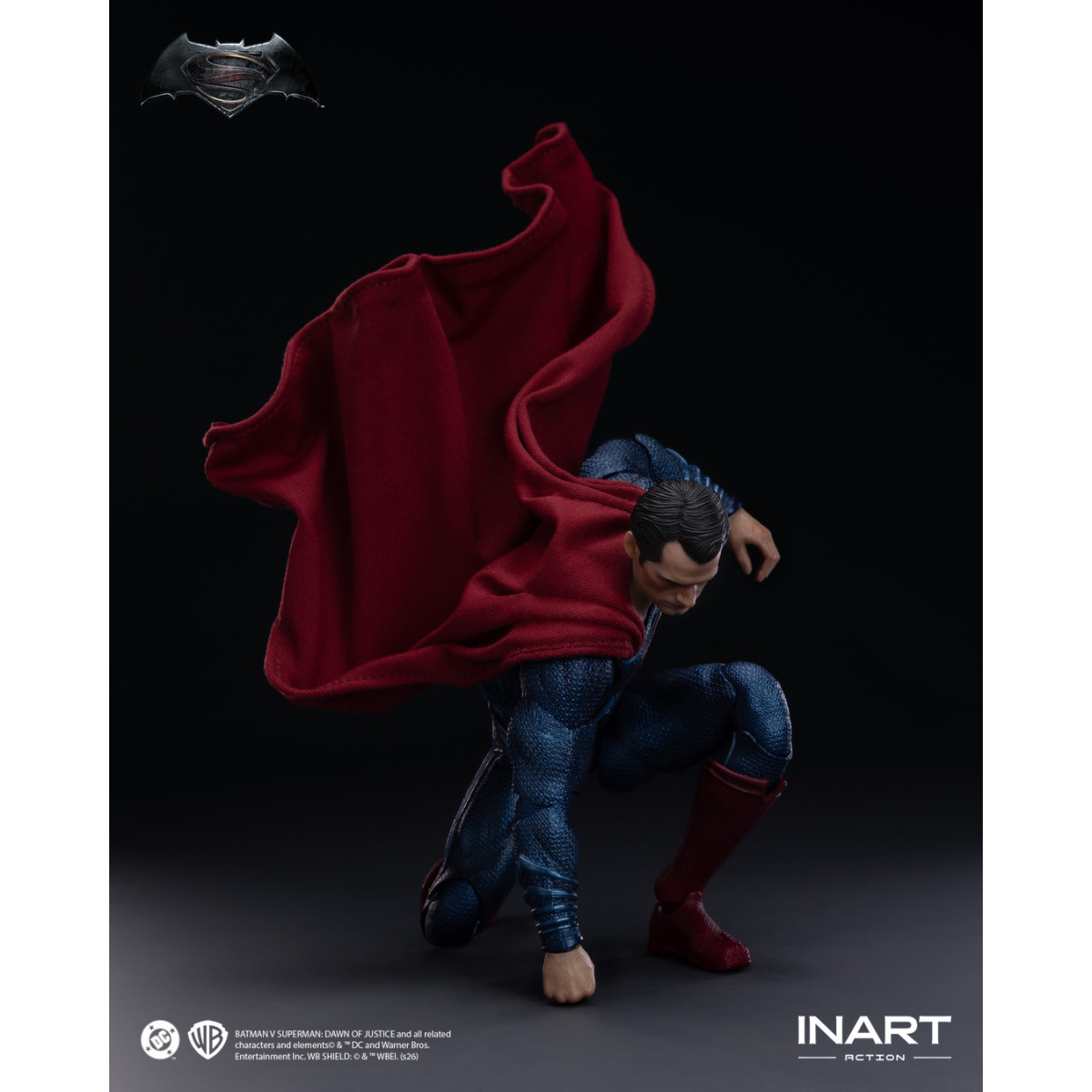 INART – Batman v Superman: Dawn of Justice – Superman Actionfigur im Maßstab 1:12