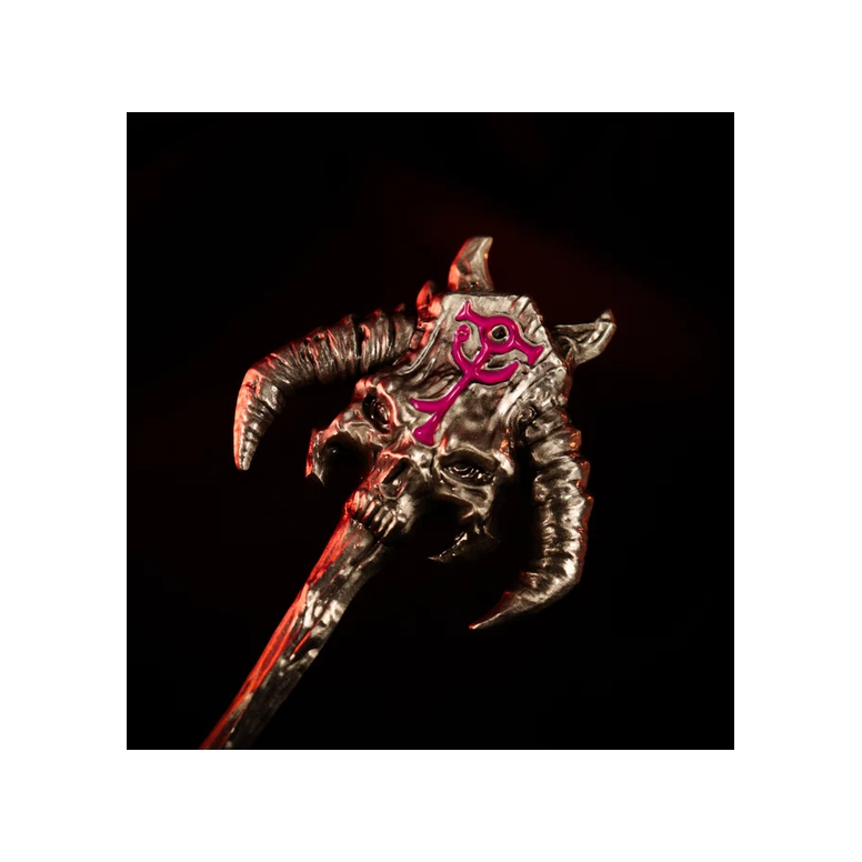 FaNaTtiK – „ Doom: The Dark Ages“ – Secret Key Limited Edition-Replik
