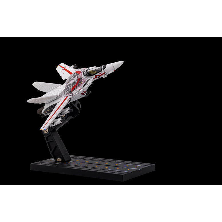 Three Zero – ROBOTECH – VF-1J Veritech (Rick Hunter)  Robo-Dou – Macross-Figur