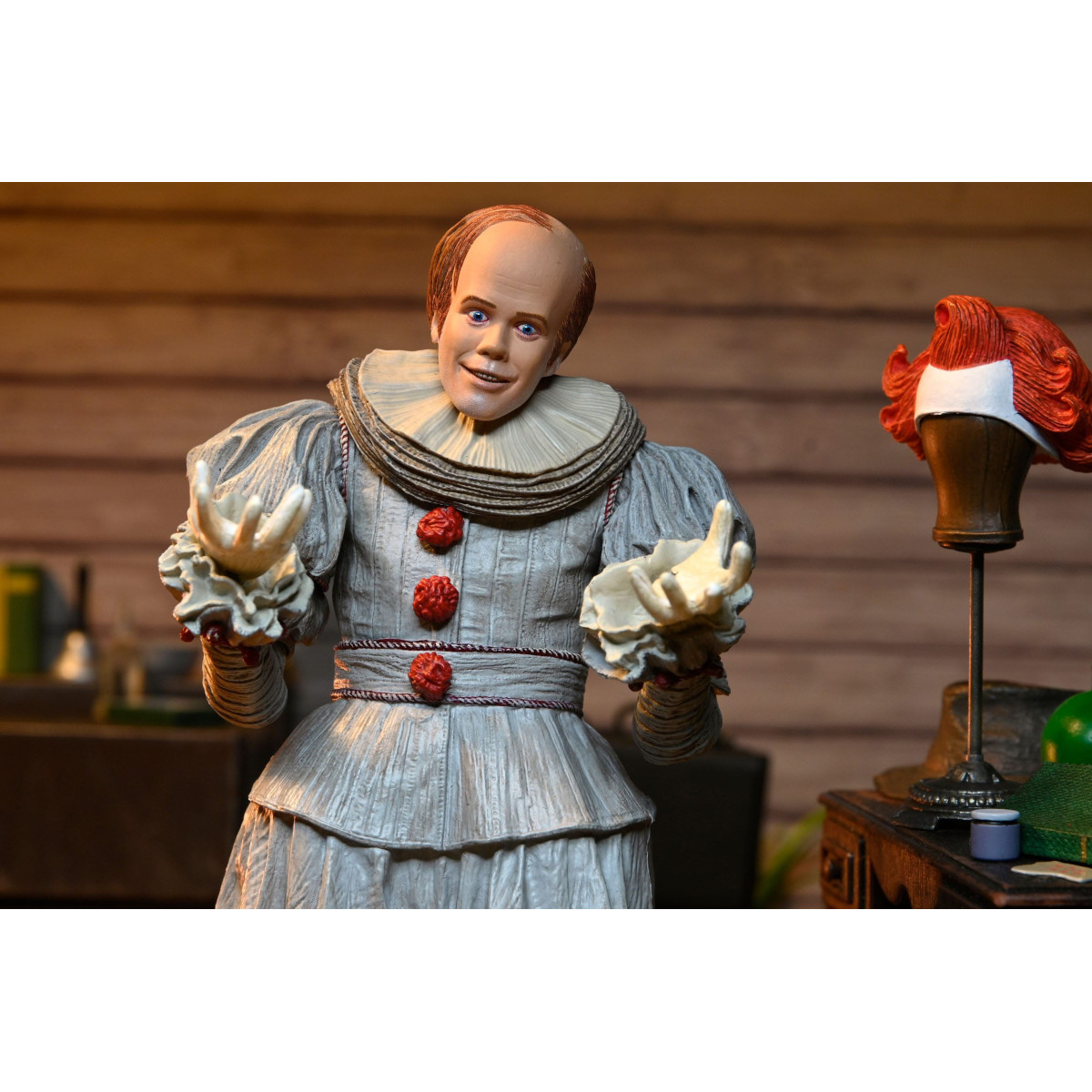 Neca IT – CA – „Welcome To Derry“-Figur: Ultimate Bob Gray als Pennywise