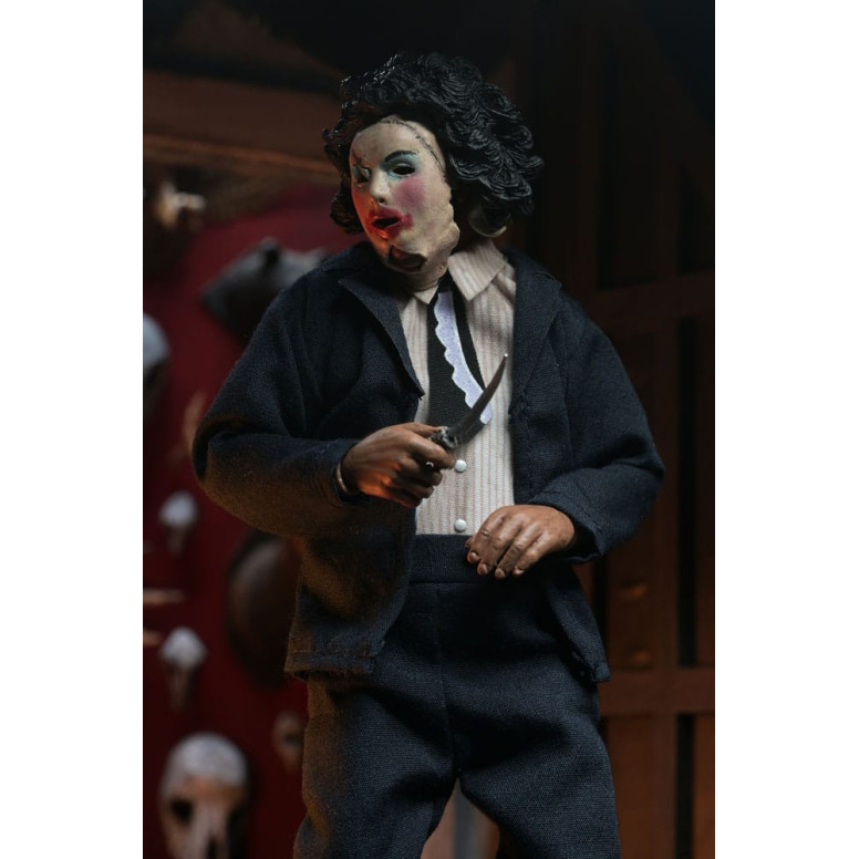 Neca Texas Chainsaw Massacre – Bekleideter Leatherface (Pretty Woman Die Maske)
