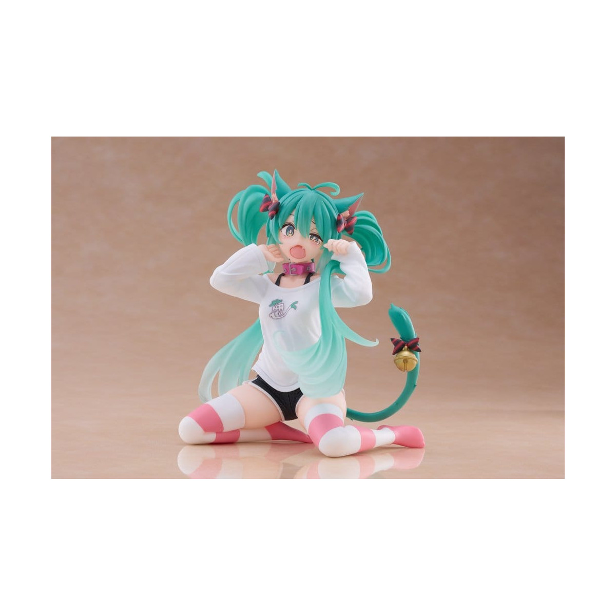 Taito - Desktop Cute Figure Hatsune Miku T-Shirt mit Katzenohren Ver.