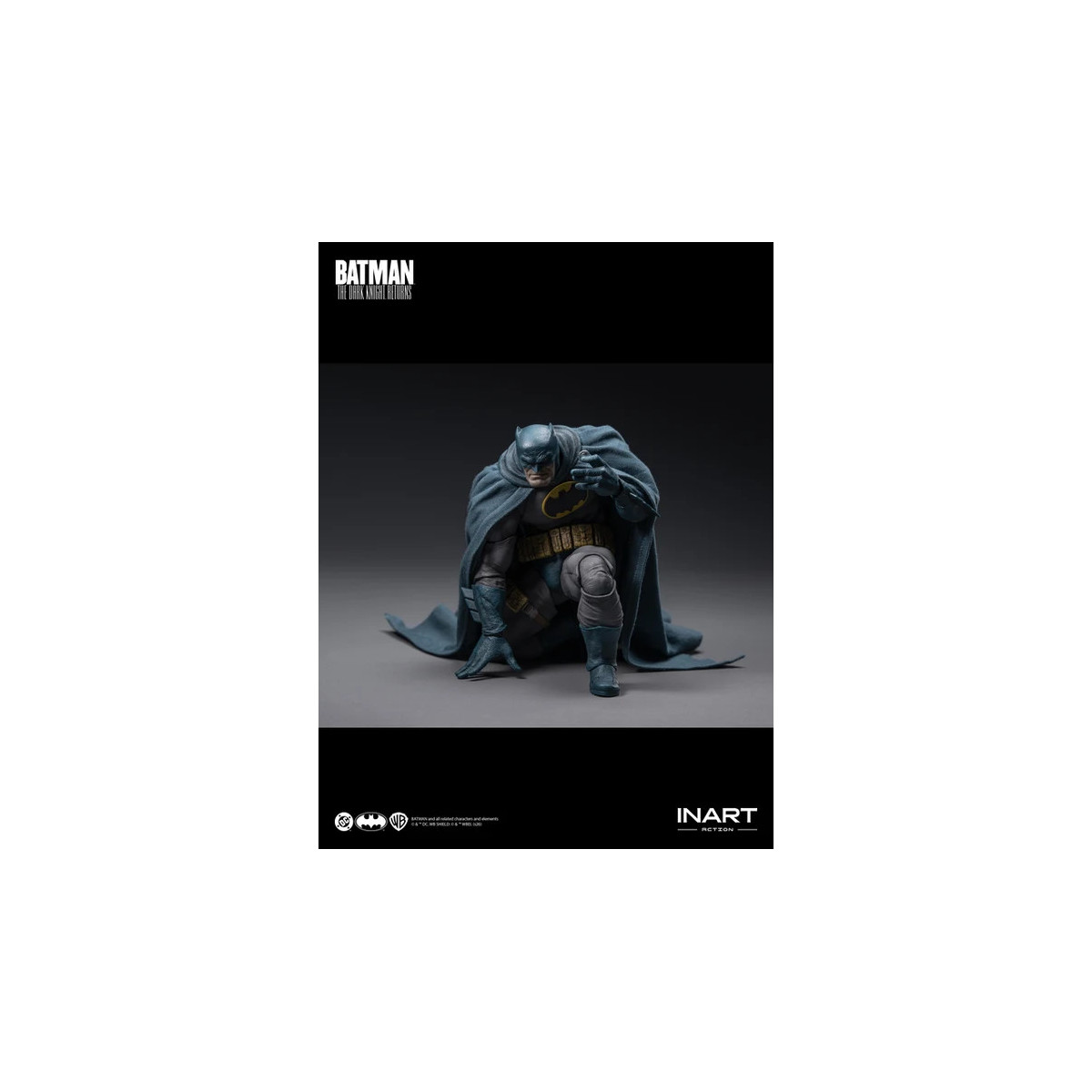 INART – Batman: The Dark Knight Returns – Batman (blauer Anzug) – Figur im Maßstab 1:12