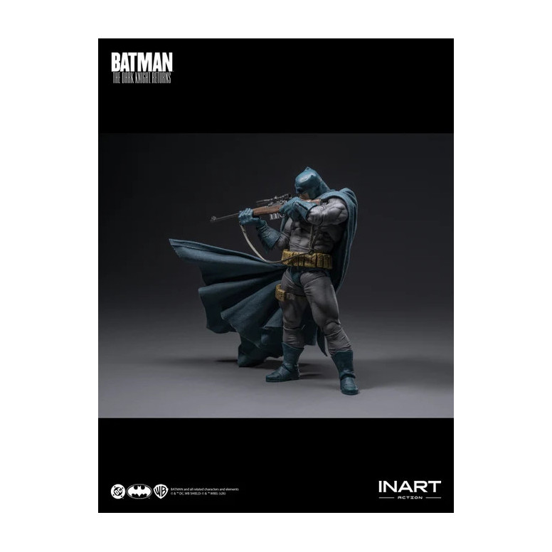 INART – Batman: The Dark Knight Returns – Batman (blauer Anzug) – Figur im Maßstab 1:12