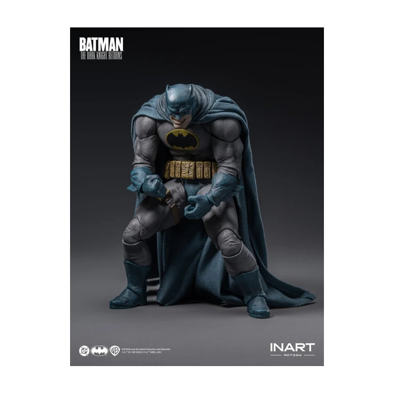 INART – Batman: The Dark Knight Returns – Batman (blauer Anzug) – Figur im Maßstab 1:12