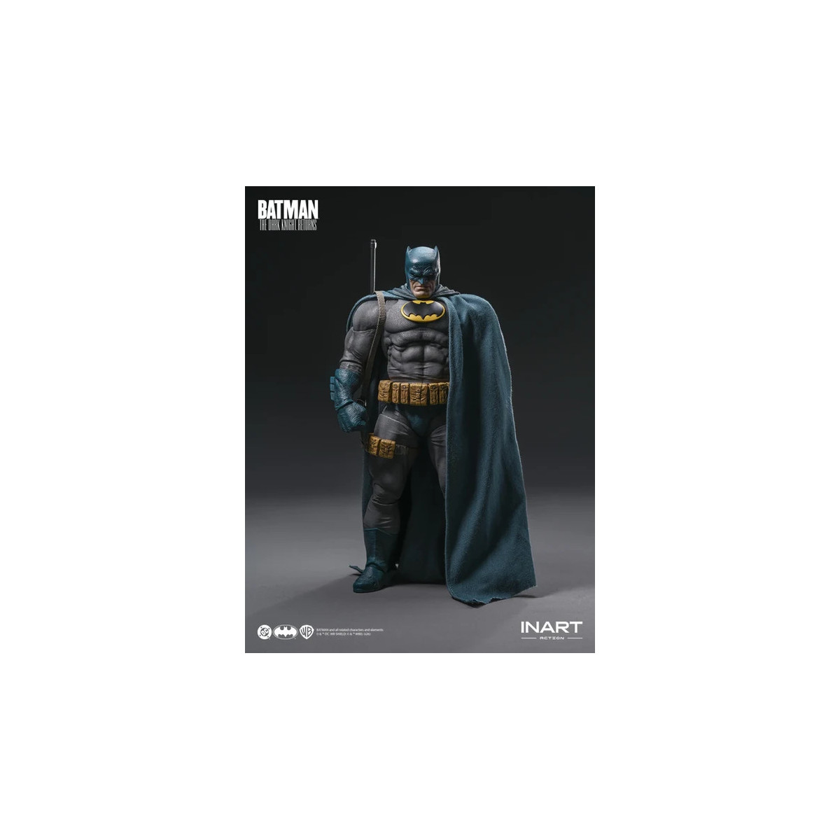 INART – Batman: The Dark Knight Returns – Batman (blauer Anzug) – Figur im Maßstab 1:12