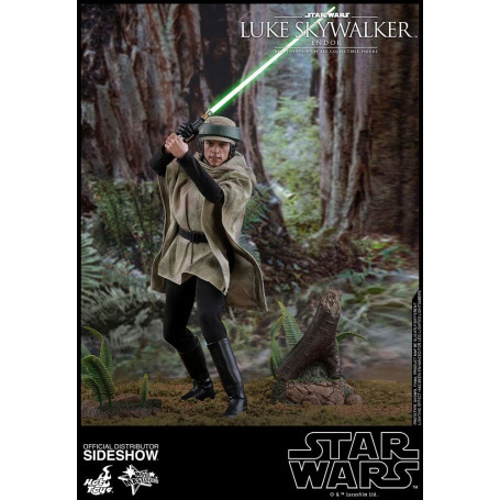 Hot Toys Star Wars The Force Awakens Luke Skywalker 1/6