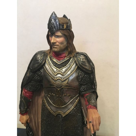 Sideshow Le Seigneur des Anneaux statue Aragorn as Strider 37 cm