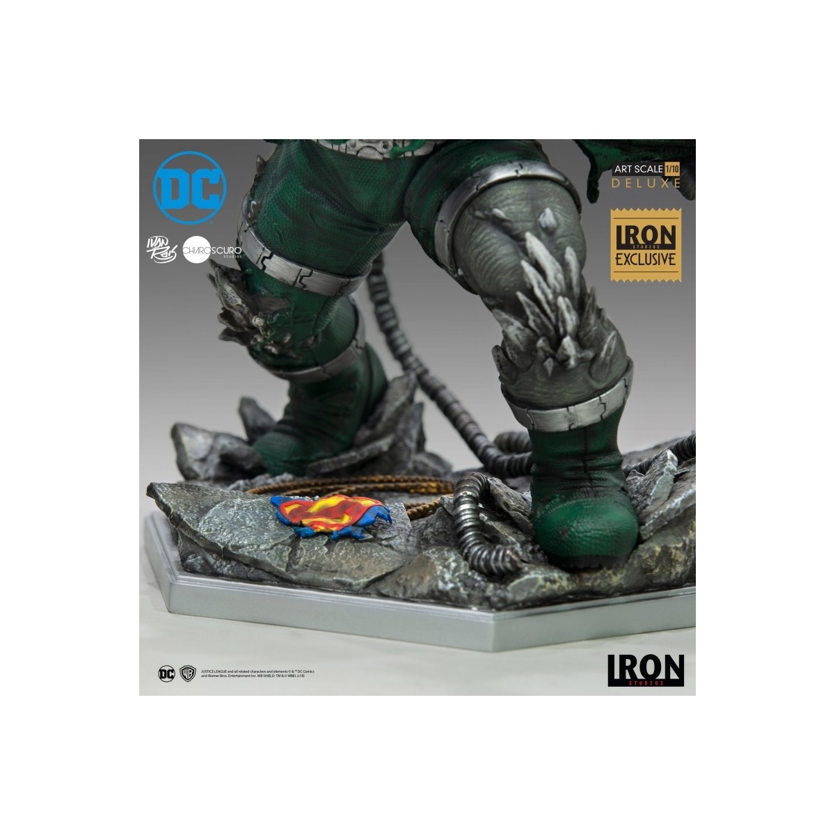 sideshow Marvel Hulk vs Wolverine Maquette 