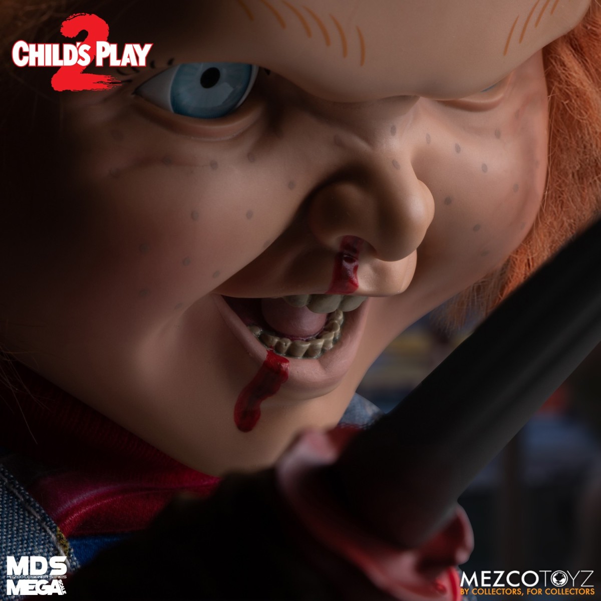 Mezco Figurine Mega Scale Chucky Damaged  - 38 cm