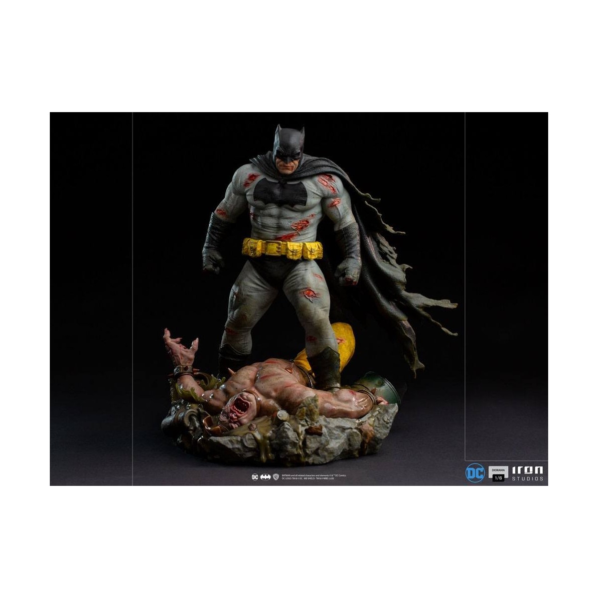 Iron Studios - Batman: Diorama des Dunklen Ritters 1/6