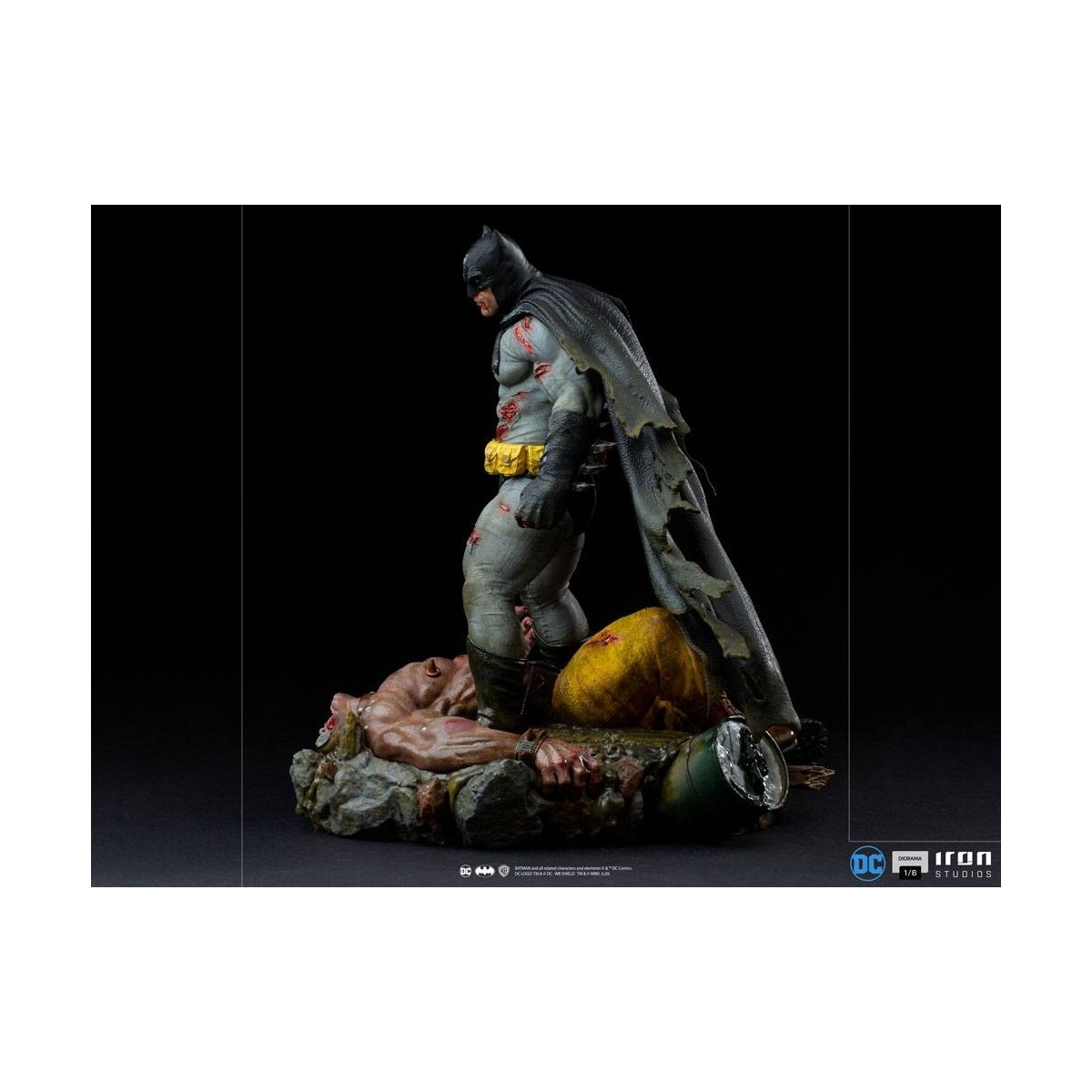 Iron Studios - Batman: Diorama des Dunklen Ritters 1/6