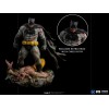 Iron Studios - Batman: Diorama des Dunklen Ritters 1/6