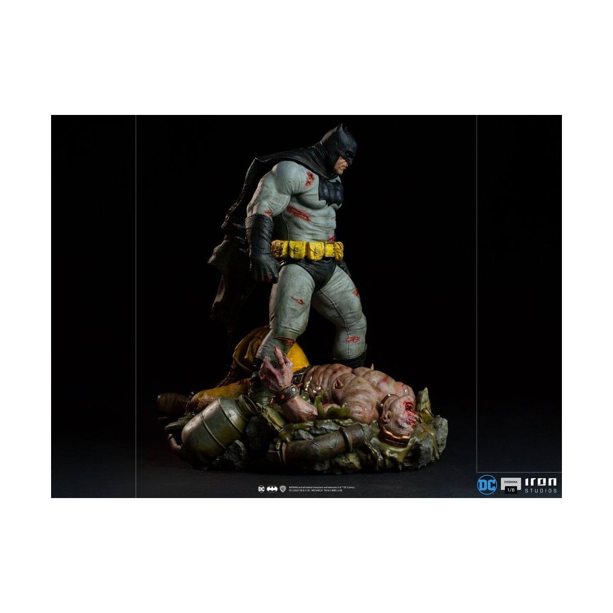 Iron Studios - Batman: Diorama des Dunklen Ritters 1/6