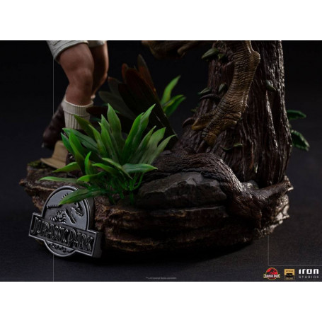 Iron Studios - Clever Girl - Jurassic Park 1/10 Deluxe Art Scale