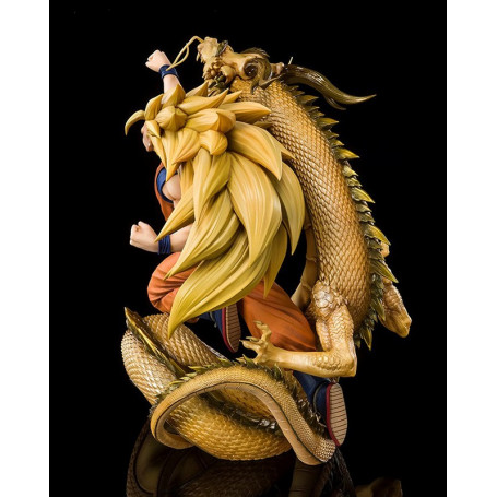 Bandai Dragon Ball Z Figuarts Null - GOGETA SSJ FUSION REBORN