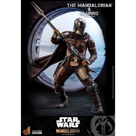 Hot Toys Star Wars - Der Mandalorianer und Blurrg