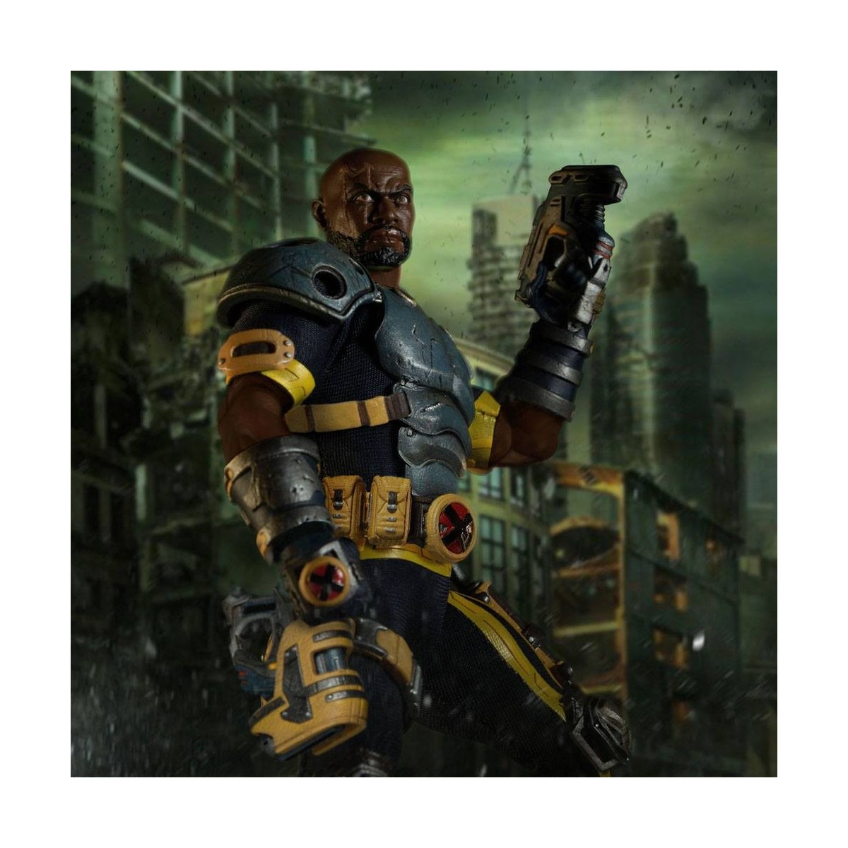 Mezco One 12 - Bischof - X-Men