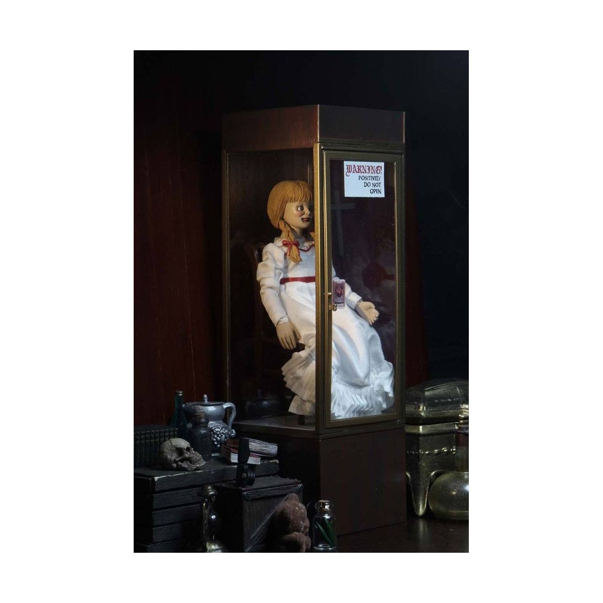 Neca - The Conjuring Universe - Retro-Stoff Annabelle