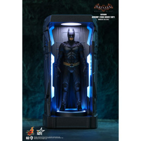 Hot Toys - Batman Nolan (2008) Arkham Knight Armory Miniatur Sammlerstück