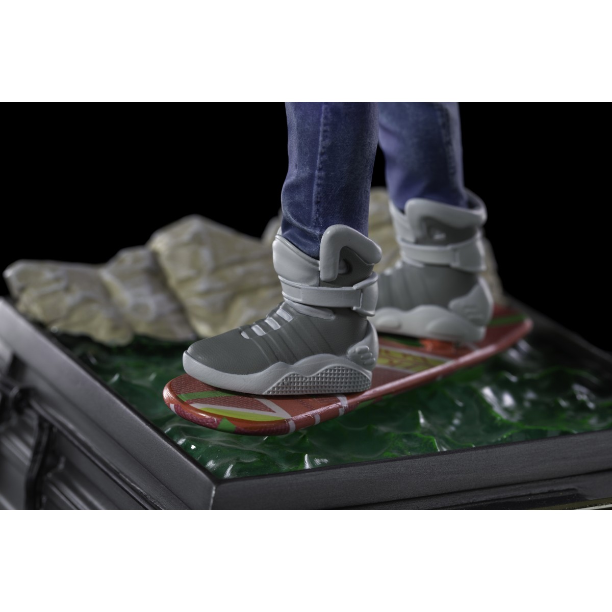 Neca - Ultimate Marty Mac Fly 1/12 - Zurück in die Zukunft