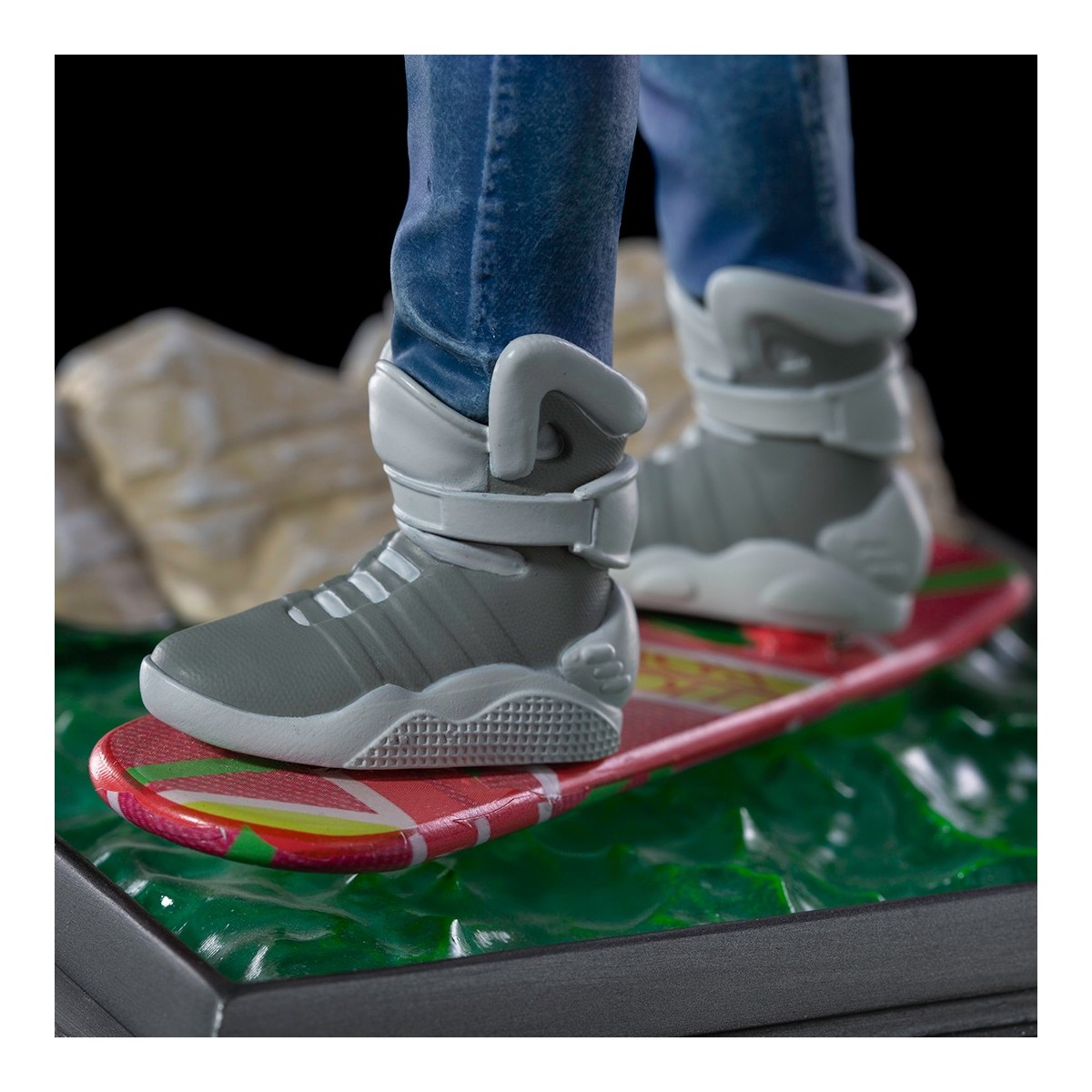 Neca - Ultimate Marty Mac Fly 1/12 - Zurück in die Zukunft