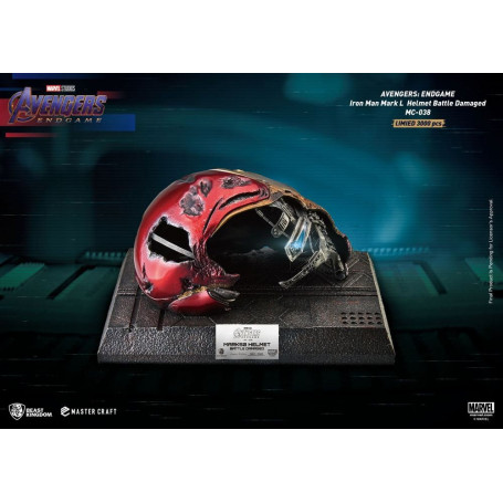 Beast Kingdom - Avengers Endgame Master Craft Iron Man Mark50 Helm Schlacht beschädigt