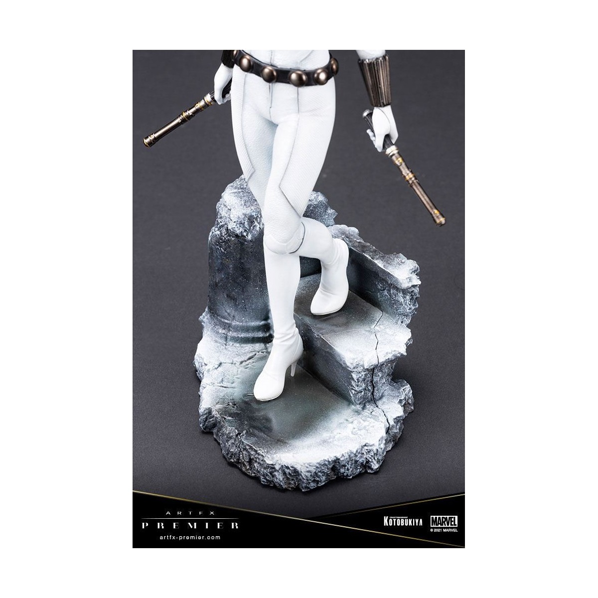 Kotobukiya Marvel Universe - Black Widow White Kostüm Limited Edition - ARTFX Premier 1/10