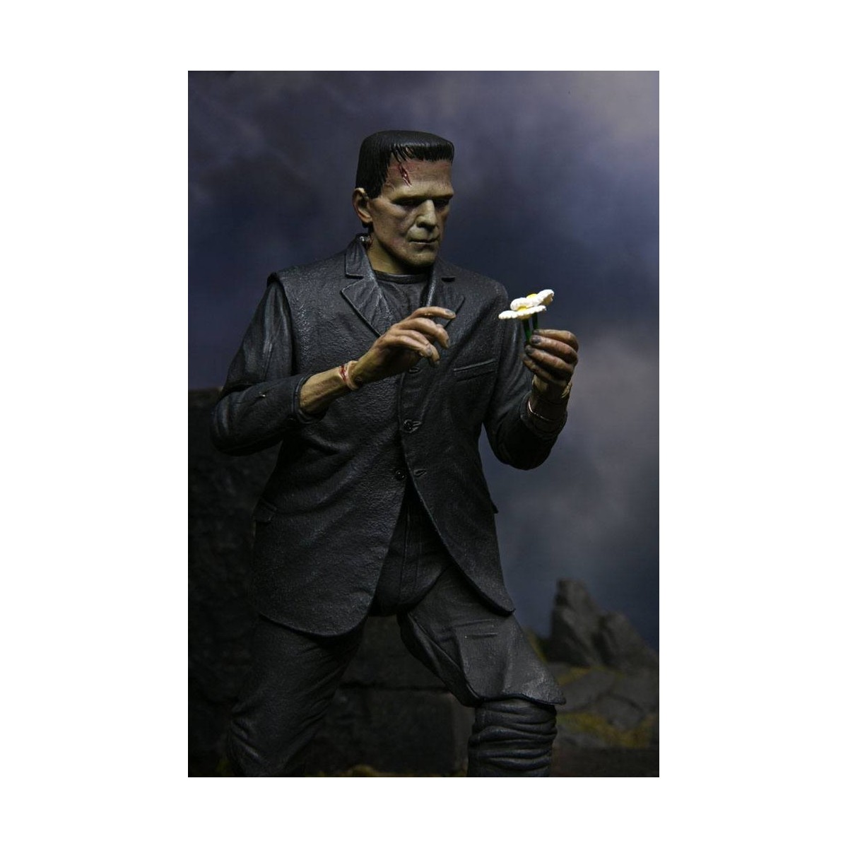 NECA - Ultimate Frankensteins Monster Farbversion - Universal Monsters