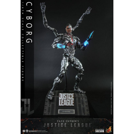 Hot Toys - Zack Snyder's Justice League - CYBORG