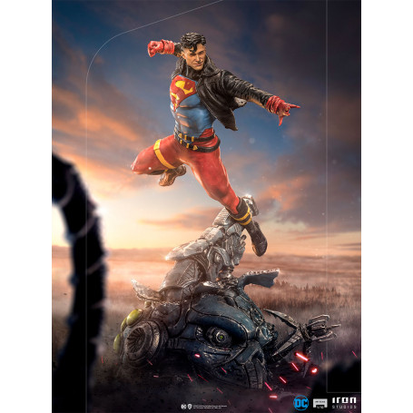 Iron Studios - Superboy Deluxe DC Comics Serie 7 - Art Scale 1/10