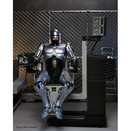 Neca - RoboCop - Ultimate Battle Beschädigter RoboCop mit Stuhl